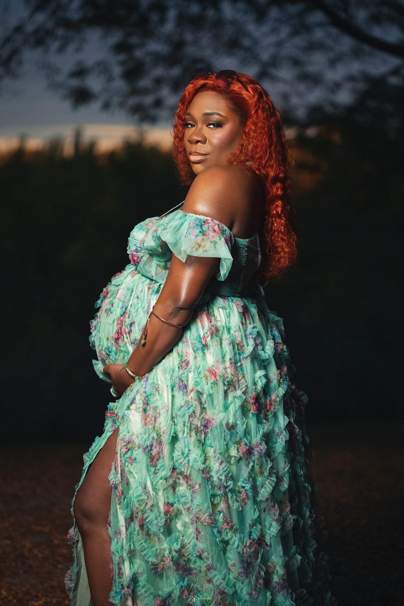 Maternity session - golden hour